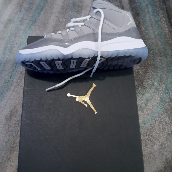 New - Picture 3 of 4